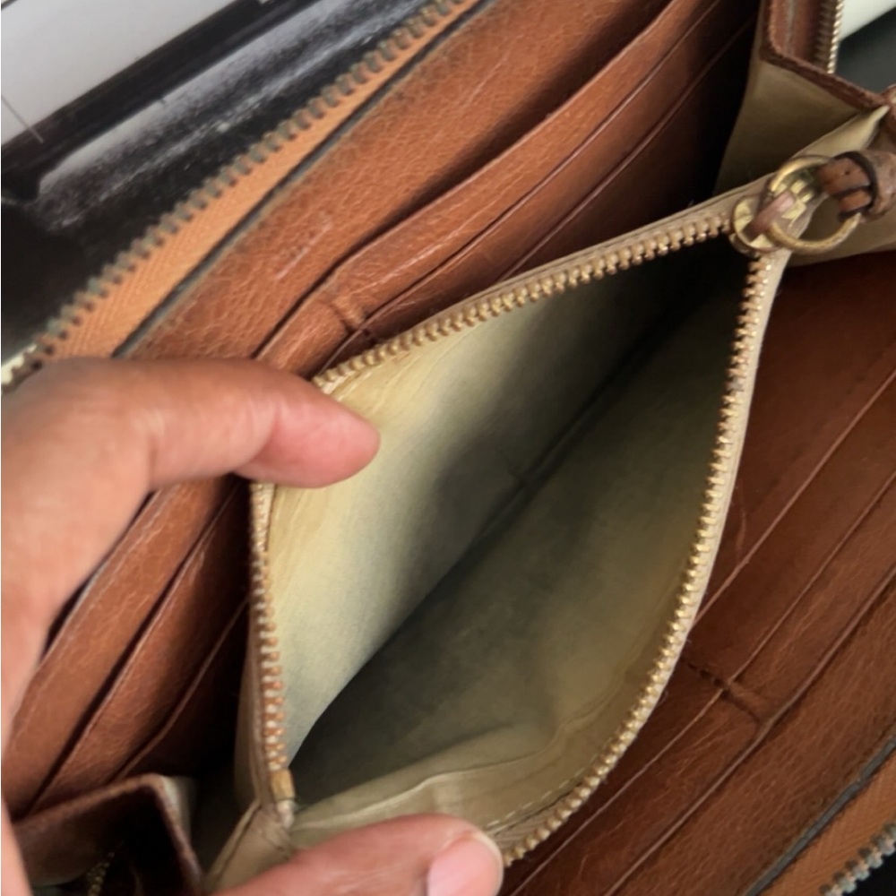 Chloe Rare Brown Leather Wallet - Picture 5 of 5